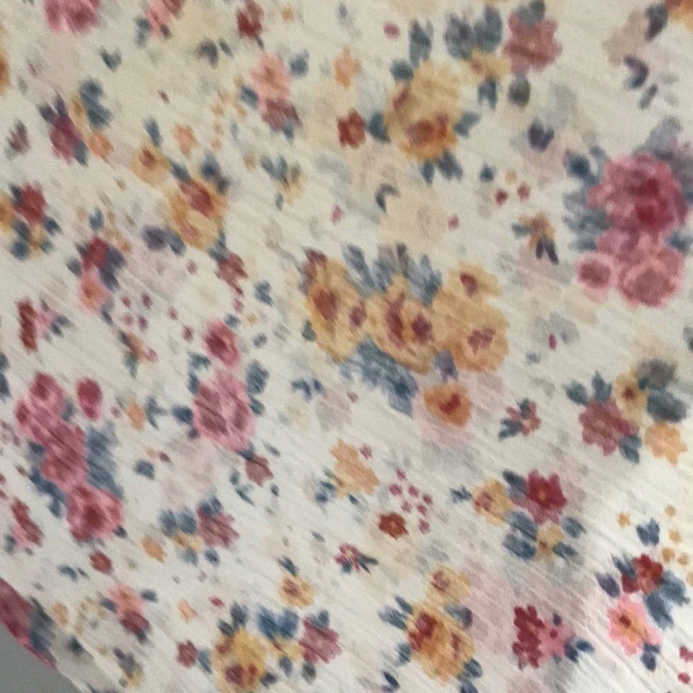 Pretty sweet cream color with flowers $ 5... - Picture 3 of 5